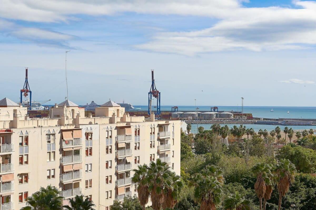 Málaga piso centrico a 5 minutos de la playa Exterior foto